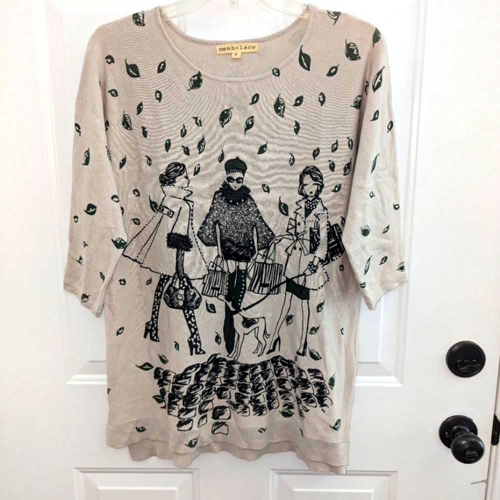 Mesh + Lace beige blouse Ladies walking dogs Size Medium